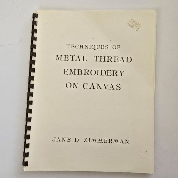 Techniques Of Metal Thread Embroidery On Canvas By Jane D. Zimmerman Signed - Picture 9 of 10